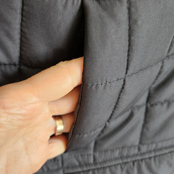 Super Cute! Au Lieu Ruffle Sleeve Vest, Black, Sz L - Picture 3 of 10